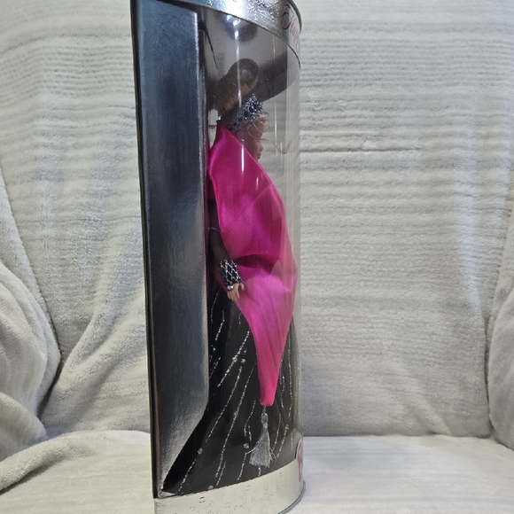 Vintage NIB- 1998 Holiday Barbie, Misprint Edition - Picture 7 of 12